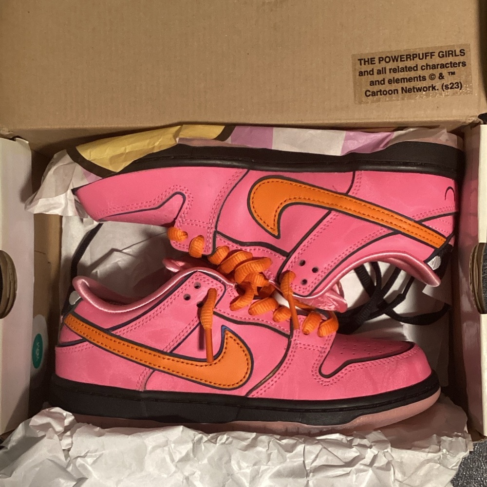 Nike Kids Sneakers in Pink and Orange